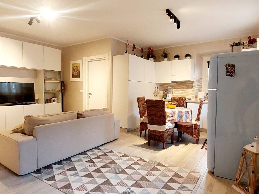 casa indipendente in vendita a Villanova d'Asti