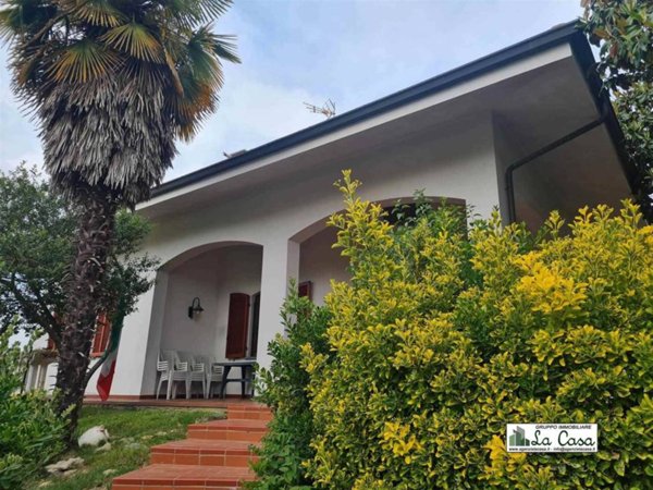 casa indipendente in vendita a Villanova d'Asti