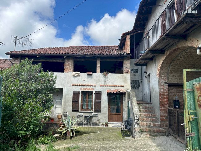 casa indipendente in vendita a Villanova d'Asti