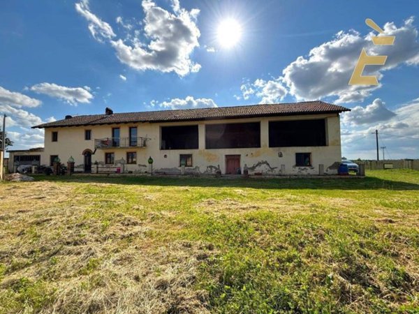casa indipendente in vendita a Villanova d'Asti