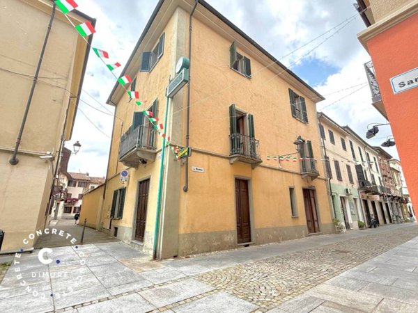 casa indipendente in vendita a Villanova d'Asti