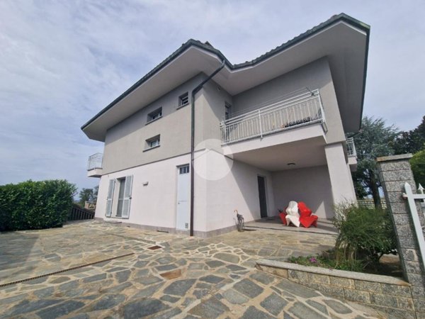 casa indipendente in vendita a Villanova d'Asti