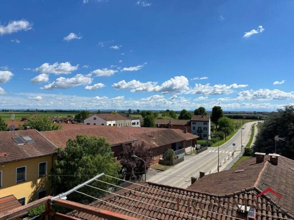 appartamento in vendita a Villanova d'Asti in zona Stazione