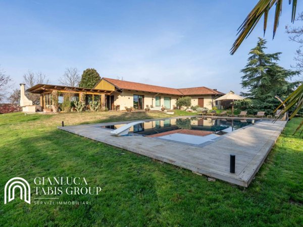 casa indipendente in vendita a Villanova d'Asti