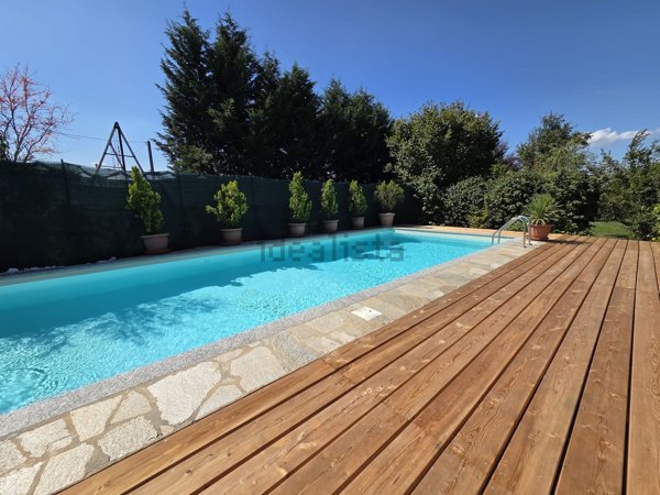 casa indipendente in vendita a Villanova d'Asti in zona Savi