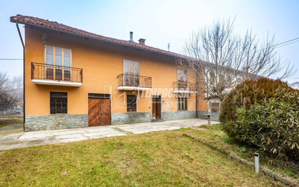 casa indipendente in vendita a Villanova d'Asti