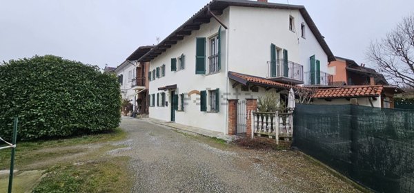 quadrivano in vendita a Villanova d'Asti in zona Savi