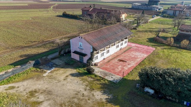 casa indipendente in vendita a Villanova d'Asti