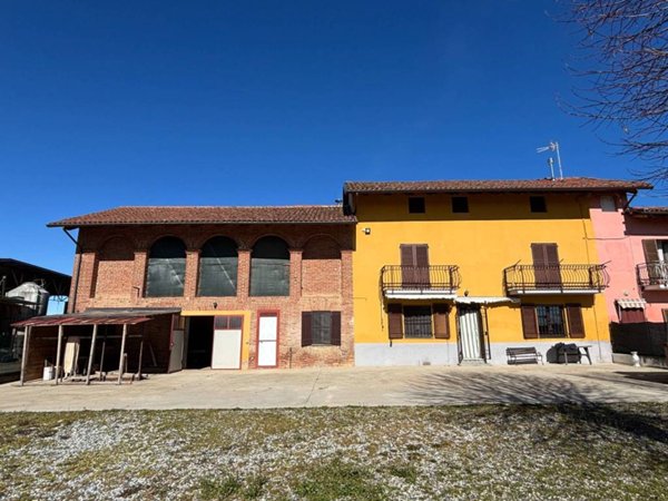 casa indipendente in vendita a Villanova d'Asti