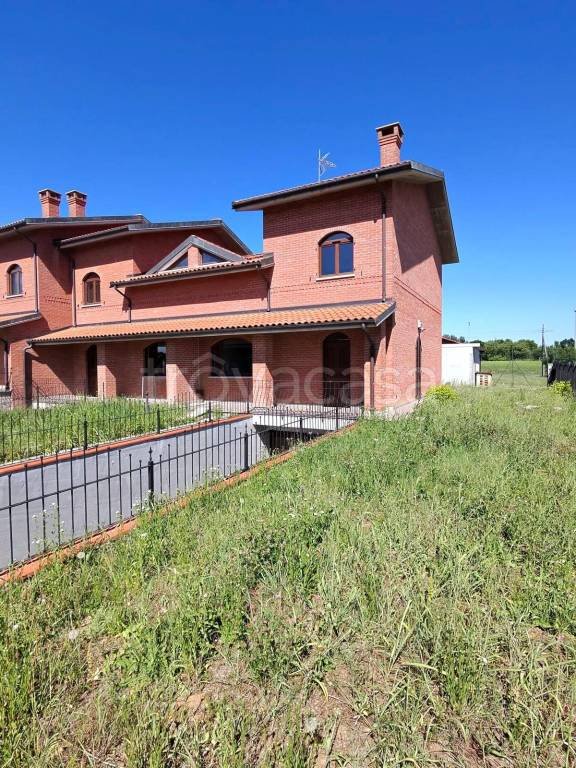 casa indipendente in vendita a Villanova d'Asti