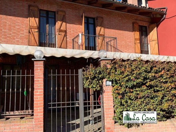casa indipendente in vendita a Villanova d'Asti in zona Bianchi
