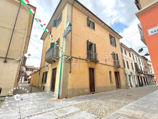 casa indipendente in vendita a Villanova d'Asti