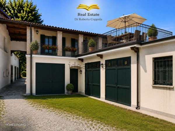 casale in vendita a Villanova d'Asti in zona Stazione