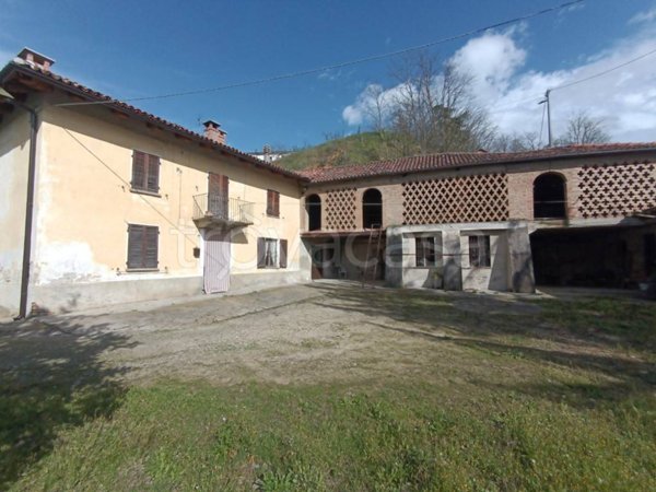 casa indipendente in vendita a Vinchio