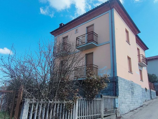 casa indipendente in vendita a Vinchio