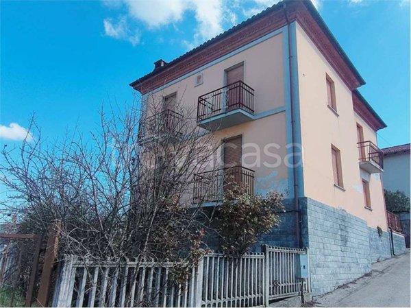 casa indipendente in vendita a Vinchio