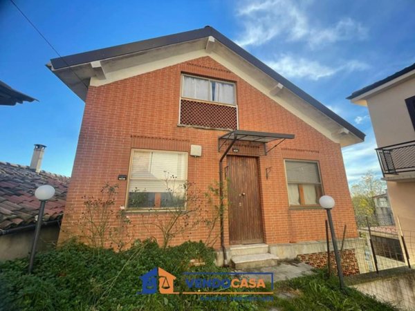 casa indipendente in vendita a Vinchio