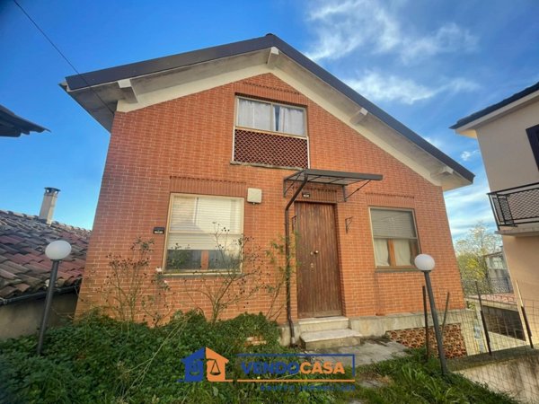 casa indipendente in vendita a Vinchio