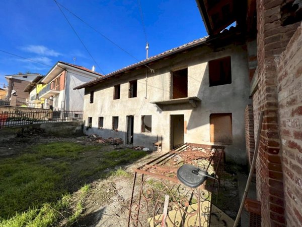 casa indipendente in vendita a Montiglio Monferrato