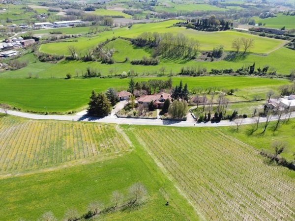 casa indipendente in vendita a Montiglio Monferrato
