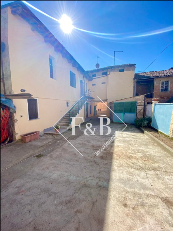 casa indipendente in vendita a Montiglio Monferrato