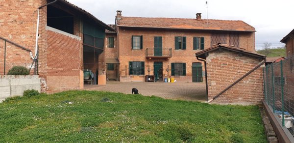 locale di sgombero in vendita a Montiglio Monferrato