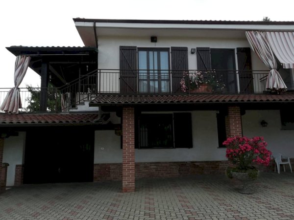 casa indipendente in vendita a Montiglio Monferrato