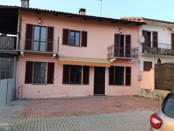 casa indipendente in vendita a Montiglio Monferrato