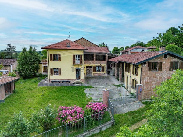 casale in vendita a Montiglio Monferrato