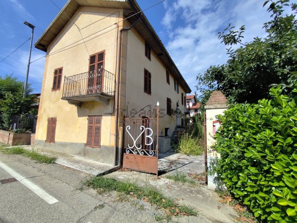 casa indipendente in vendita a Montiglio Monferrato