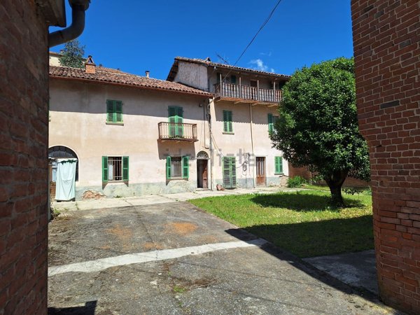 casa indipendente in vendita a Montiglio Monferrato