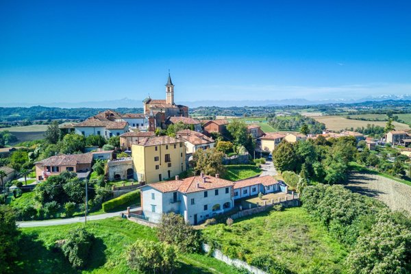 casale in vendita a Montiglio Monferrato