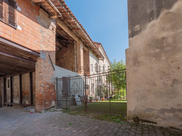 casale in vendita a Montiglio Monferrato