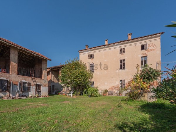 casale in vendita a Montiglio Monferrato