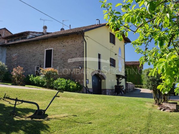 casa indipendente in vendita a Montiglio Monferrato