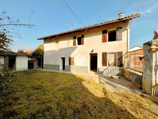 casa indipendente in vendita a Montiglio Monferrato