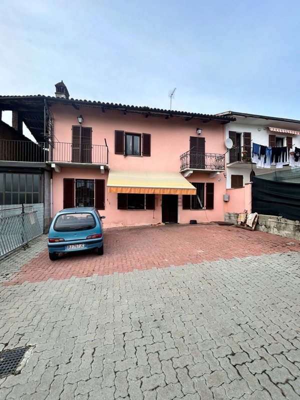 casa indipendente in vendita a Montiglio Monferrato