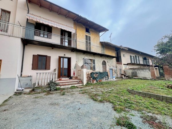 casa semindipendente in vendita a Montiglio Monferrato