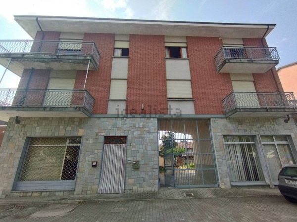 locale commerciale in vendita a Montiglio Monferrato