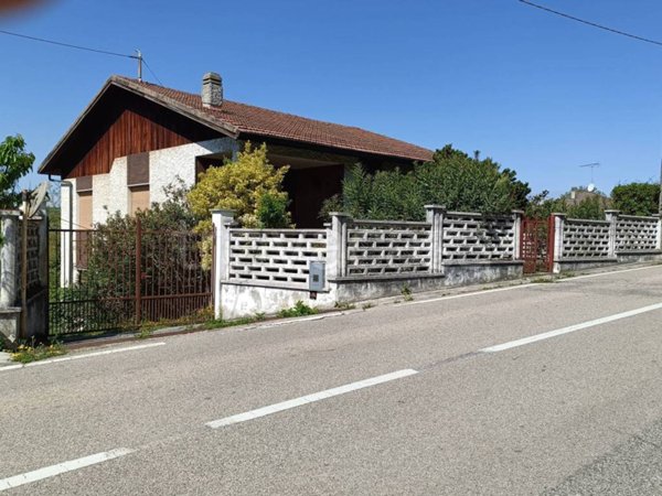 casa indipendente in vendita a Montiglio Monferrato