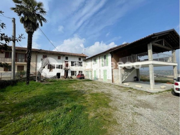 casa indipendente in vendita a Montiglio Monferrato