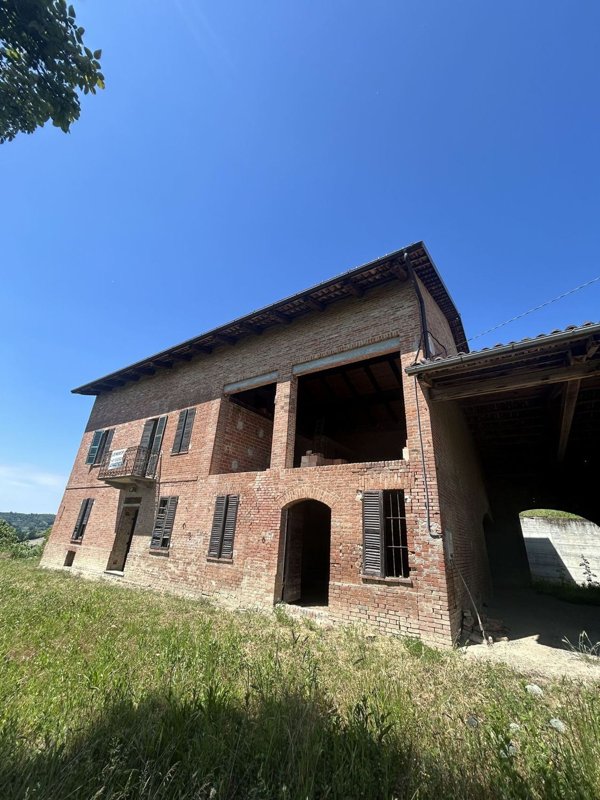 casa indipendente in vendita a Montiglio Monferrato