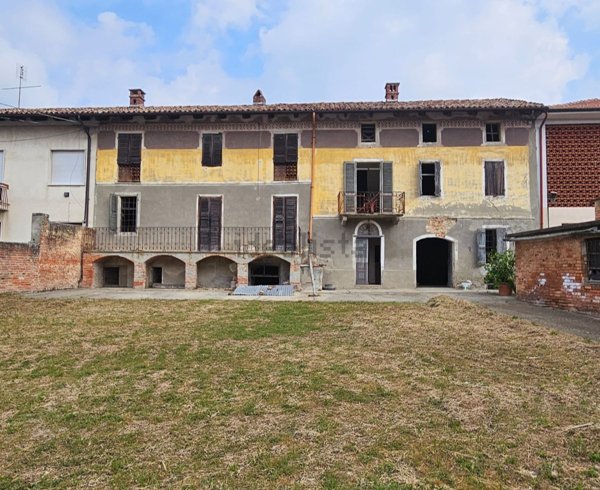 casale in vendita a Montiglio Monferrato