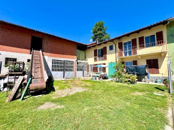 casa indipendente in vendita a Montiglio Monferrato