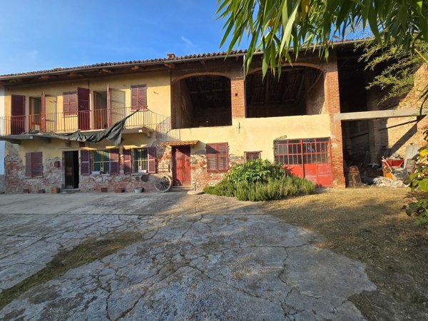 casale in vendita a Montiglio Monferrato