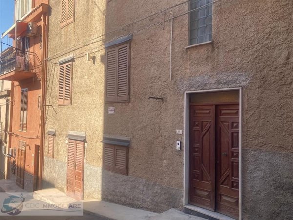 casa indipendente in vendita ad Alia