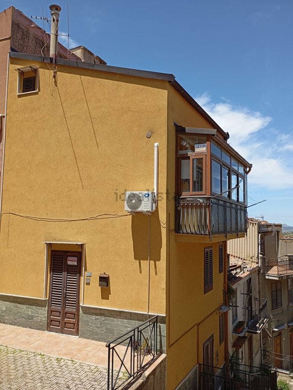 appartamento in vendita ad Alia