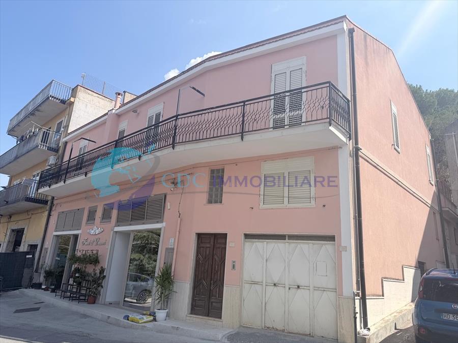 casa indipendente in vendita ad Alia
