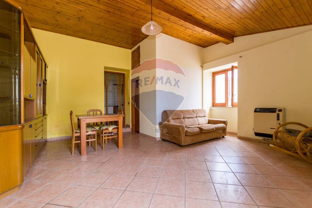 casa indipendente in vendita ad Alimena