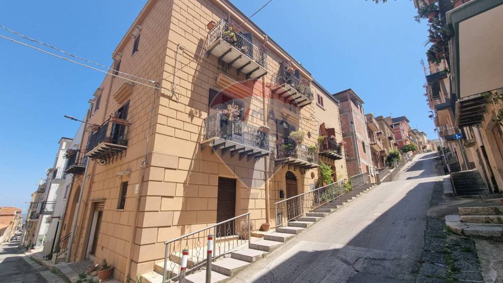 casa indipendente in vendita ad Alimena